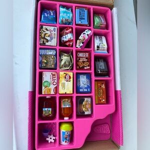 Shopkins Play Food Miniatures Set - Pink Tray with Assorted Food Packs